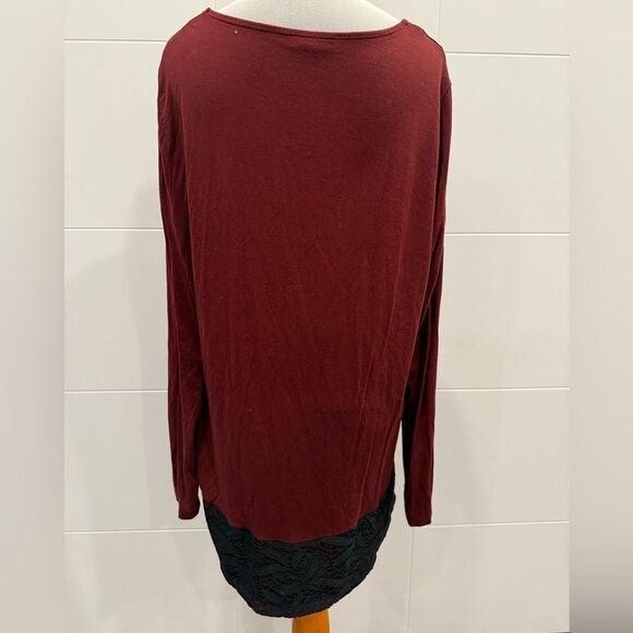 Vince Camuto Burgundy Asymmetrical long Blouse with black lace on the bottom - Picture 7 of 8